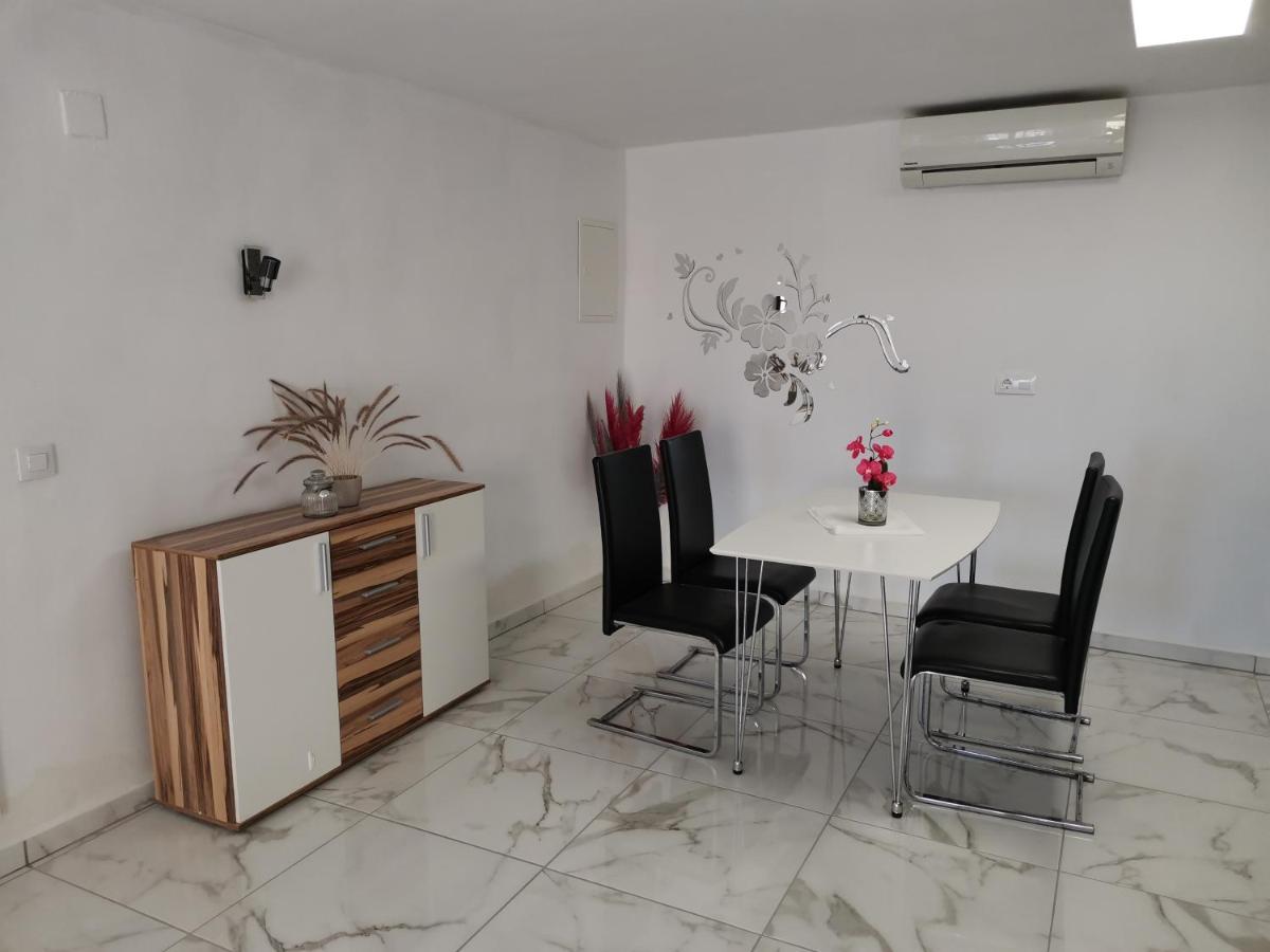 Villa Romeo Calp Exterior foto