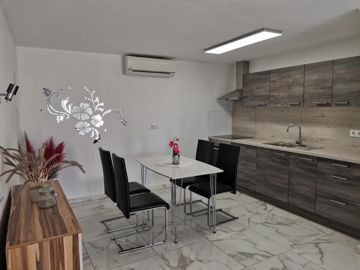 Villa Romeo Calp Exterior foto